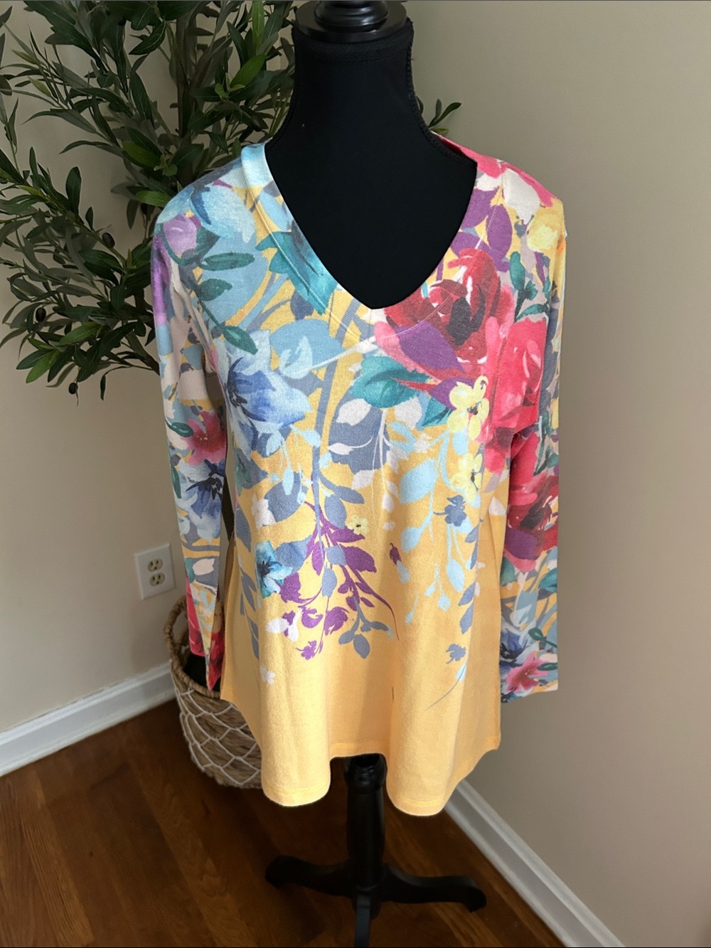 Soft Surroundings Yellow Multi Floral V-Neck Long Sleeve Top
